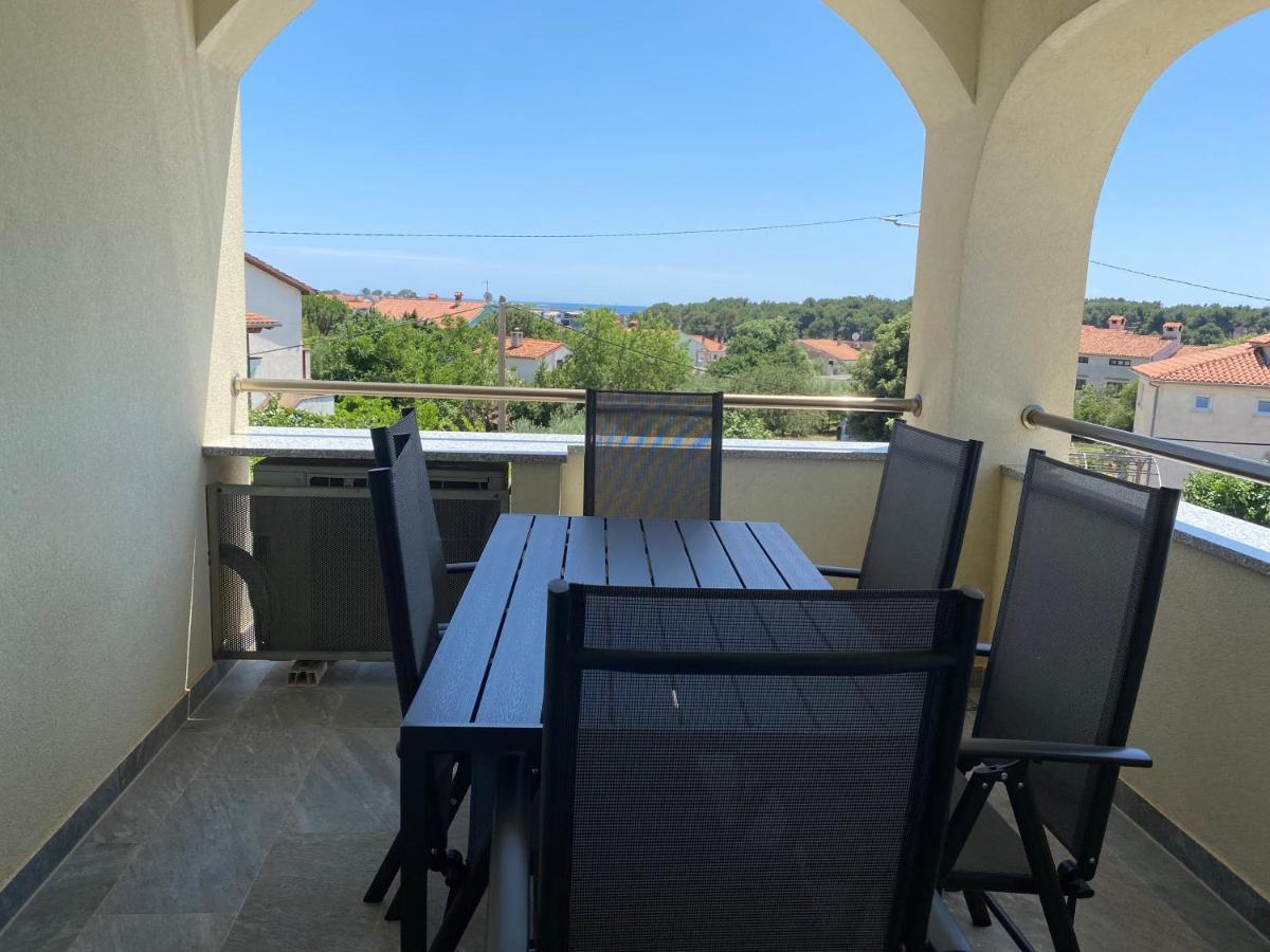 Villa Livi - Luxury Sea View Appartments Medulin Extérieur photo